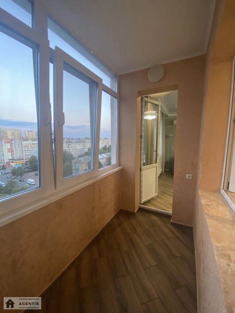 Apartment for rent. 1 room, 58 m², 9th floor/15 floors. 31, Yevropeyska , Sofiyivska Borshchahivka. 