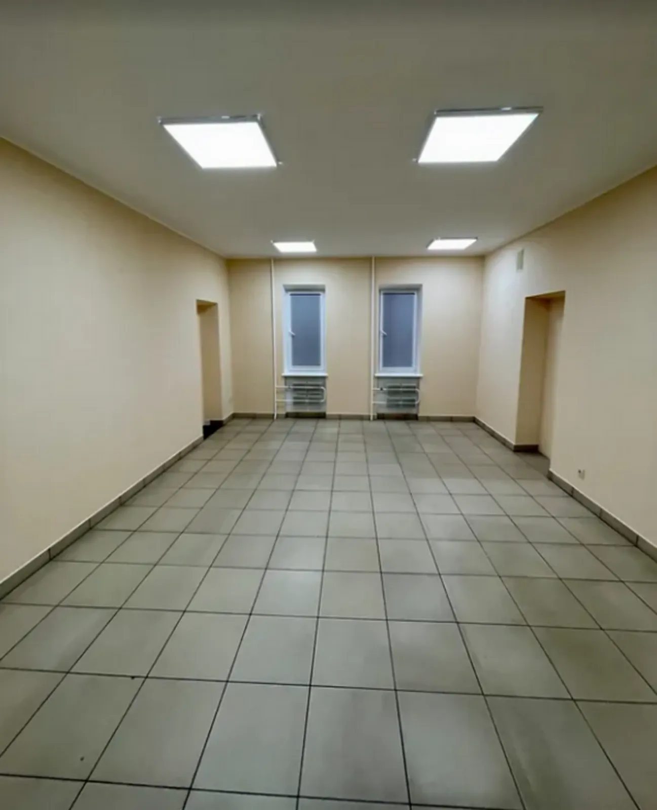 Real estate for sale for commercial purposes. 50 m², 1st floor/3 floors. Alyaska, Ternopil. 
