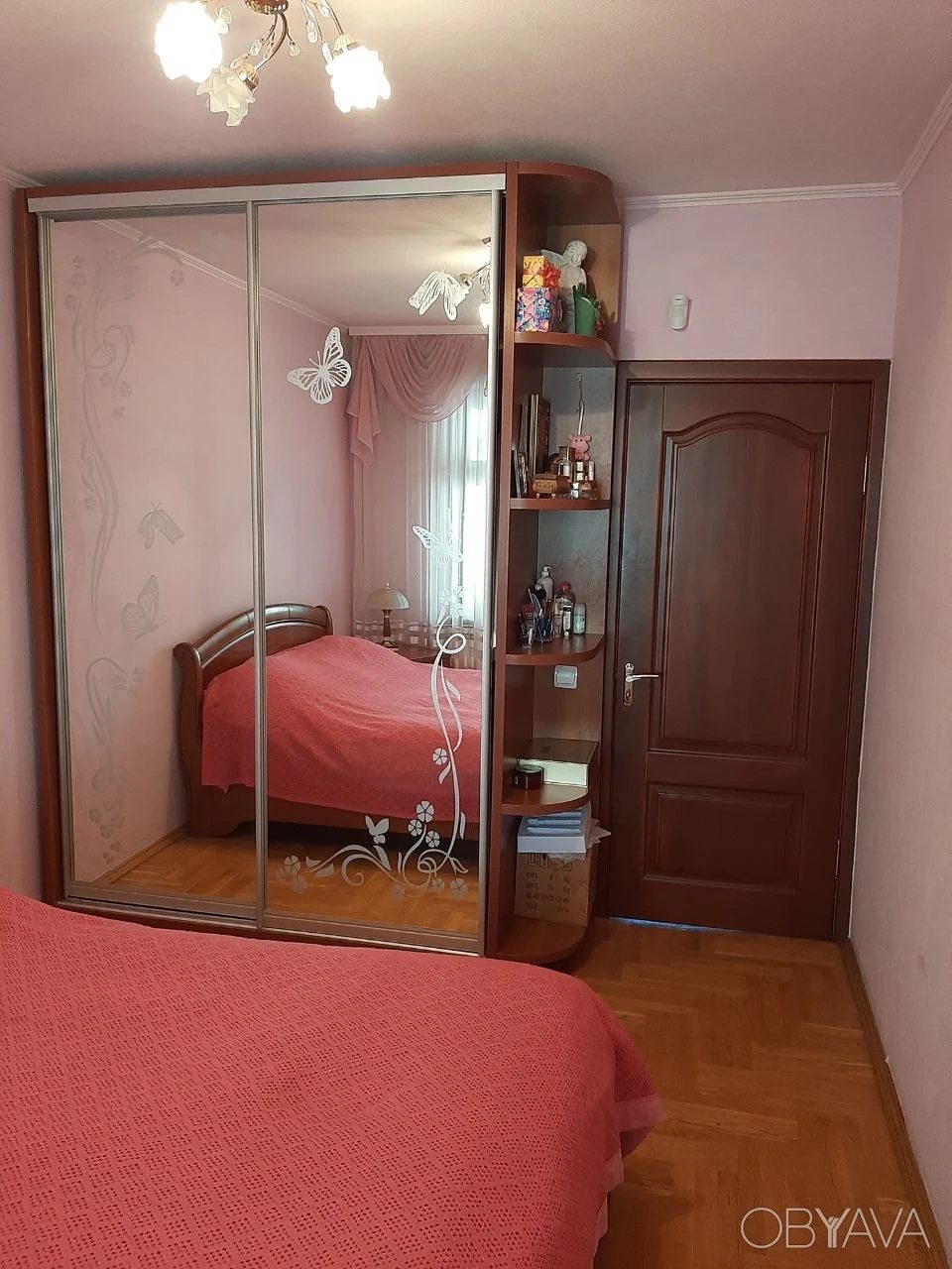 Apartments for sale. 3 rooms, 66 m², 7th floor/9 floors. Naberezhnaya Pobedy, Dnipro. 