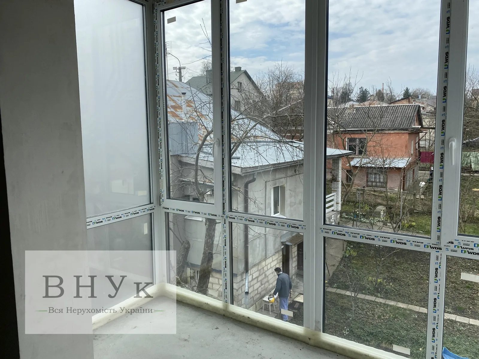 Apartments for sale 1 room, 48 m², 3rd fl./4 floors. Kvitky Tsisyk , Ternopil. 