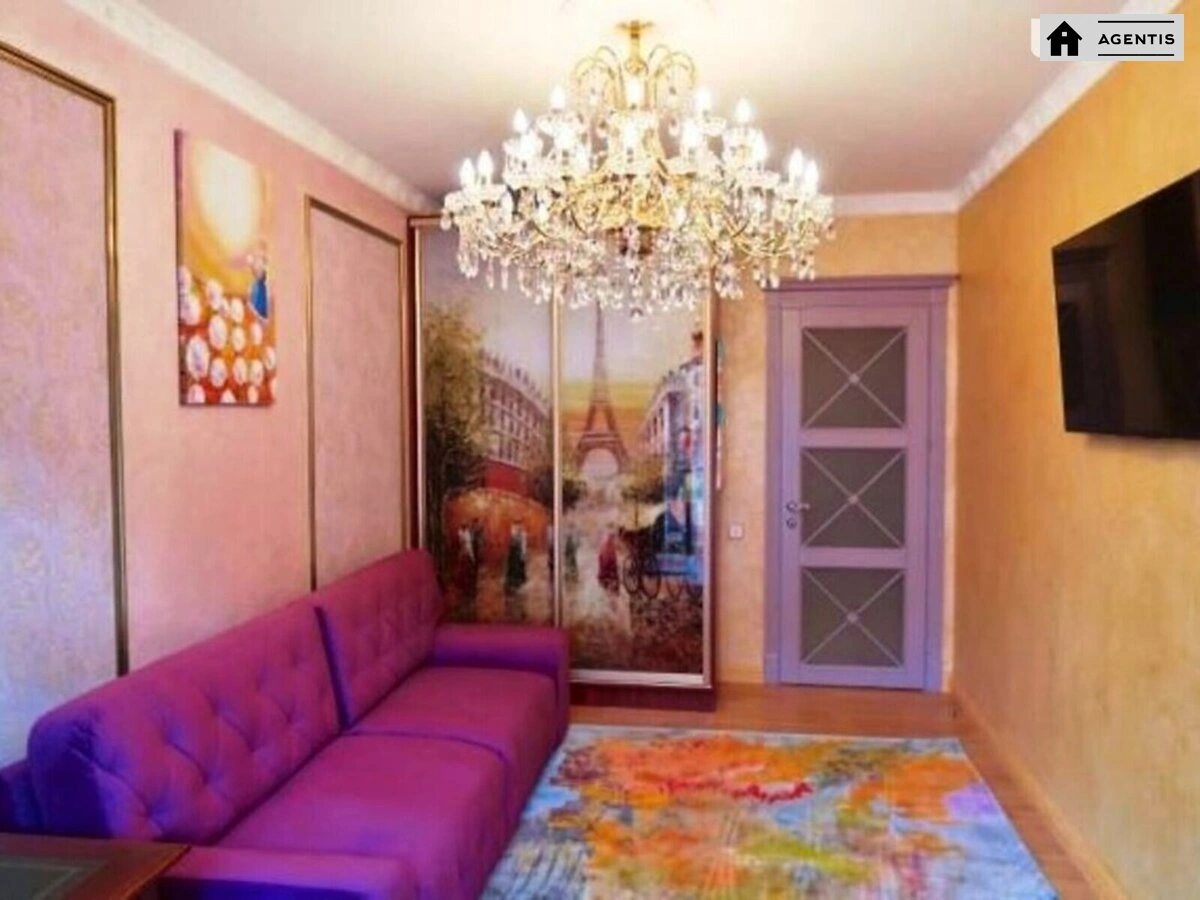 Apartment for rent. 3 rooms, 75 m², 4th floor/9 floors. 9, Klovskiy 9, Kyiv. 