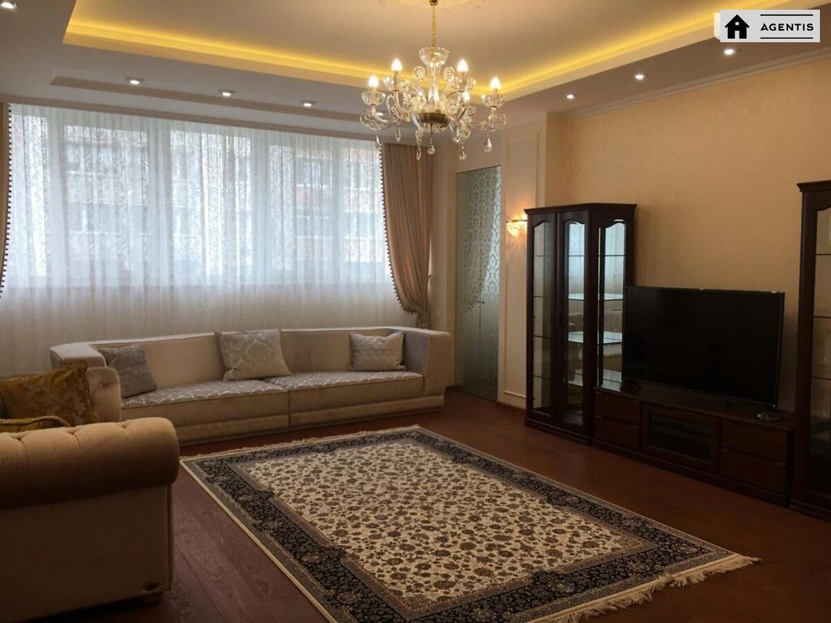 Apartment for rent 4 rooms, 140 m², 7th fl./19 floors. Andriya Verkhohlyada vul. Mykhayla Drahomirova, Kyiv. 