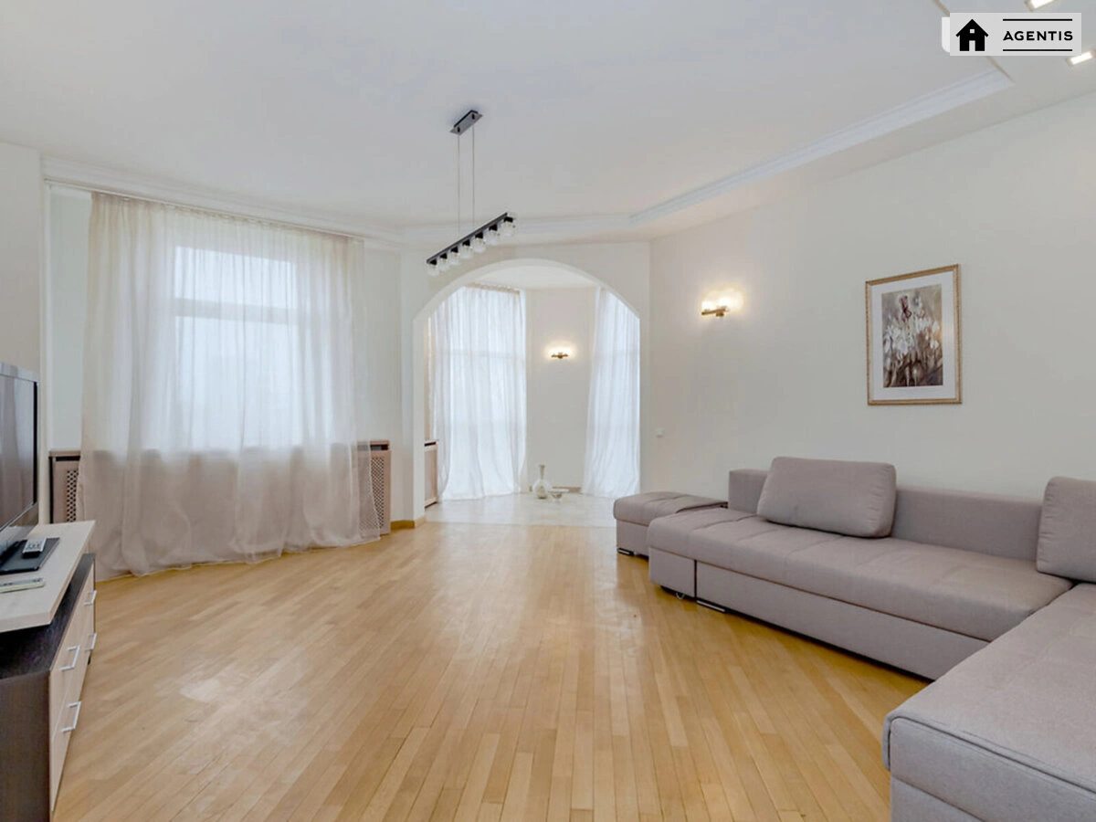 Apartment for rent 4 rooms, 216 m², 9th fl./15 floors. 11, Shevchenka 11, Kyiv. 