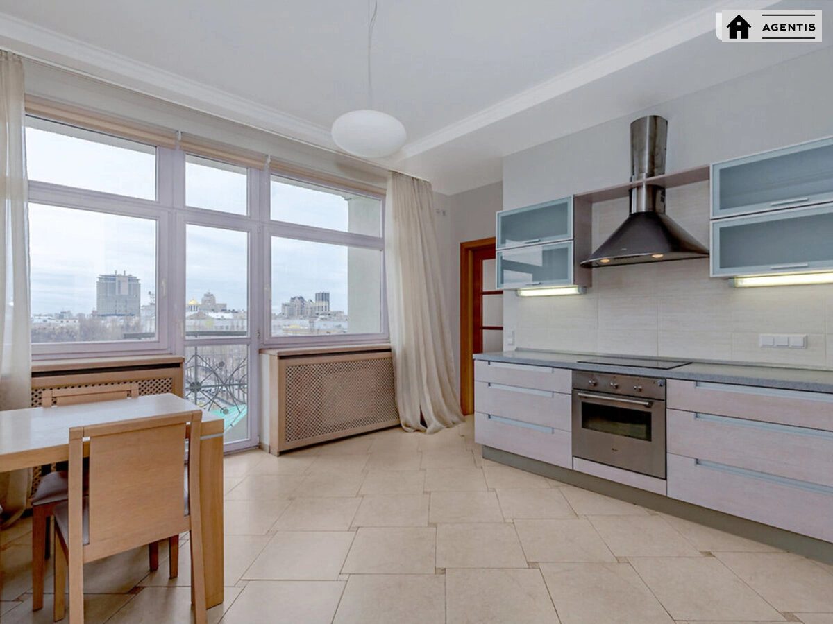 Apartment for rent 4 rooms, 216 m², 9th fl./15 floors. 11, Shevchenka 11, Kyiv. 