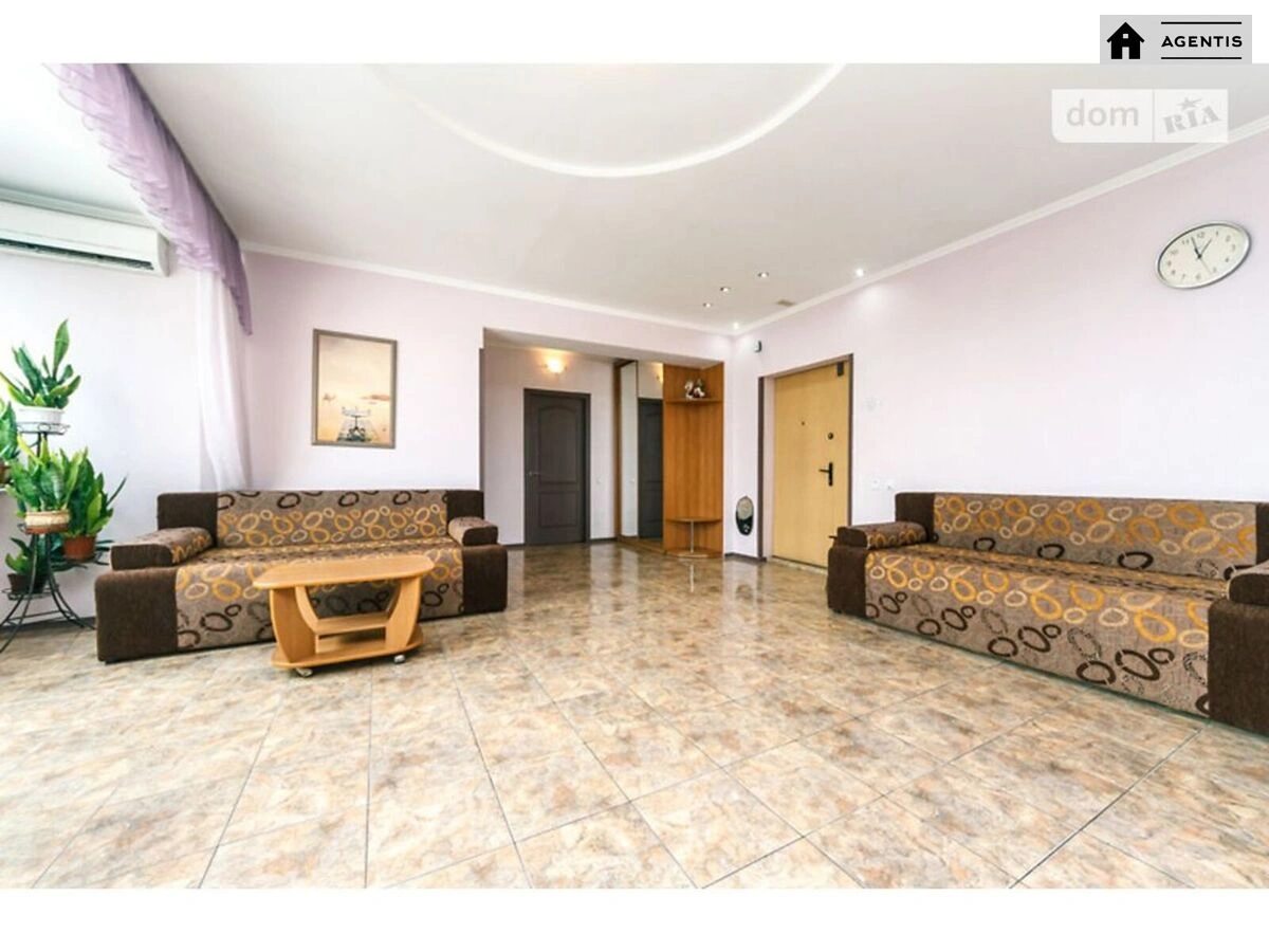 Apartment for rent. 4 rooms, 96 m², 8th floor/12 floors. 51, Volodymyrska 51, Kyiv. 