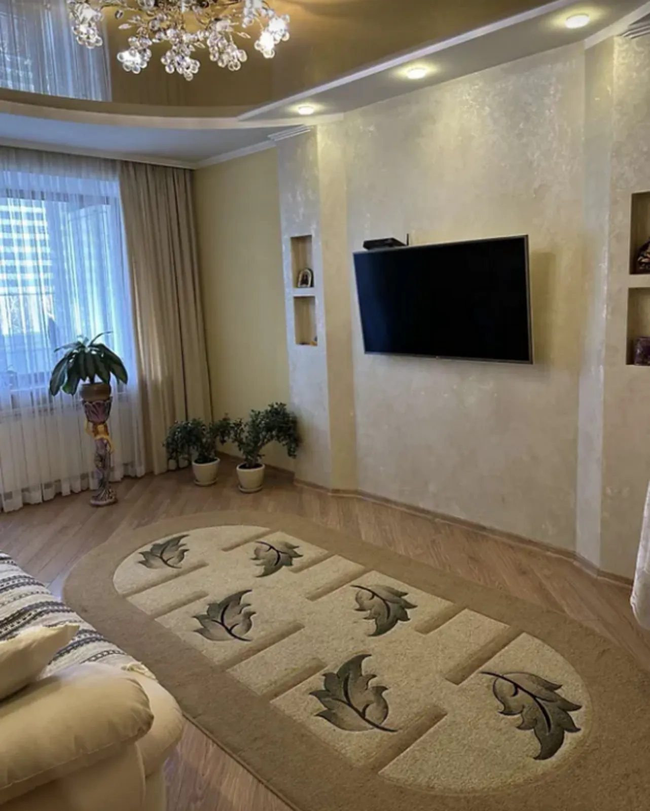 Apartments for sale. 4 rooms, 102 m², 4th floor/5 floors. Kutkovtsy, Ternopil. 