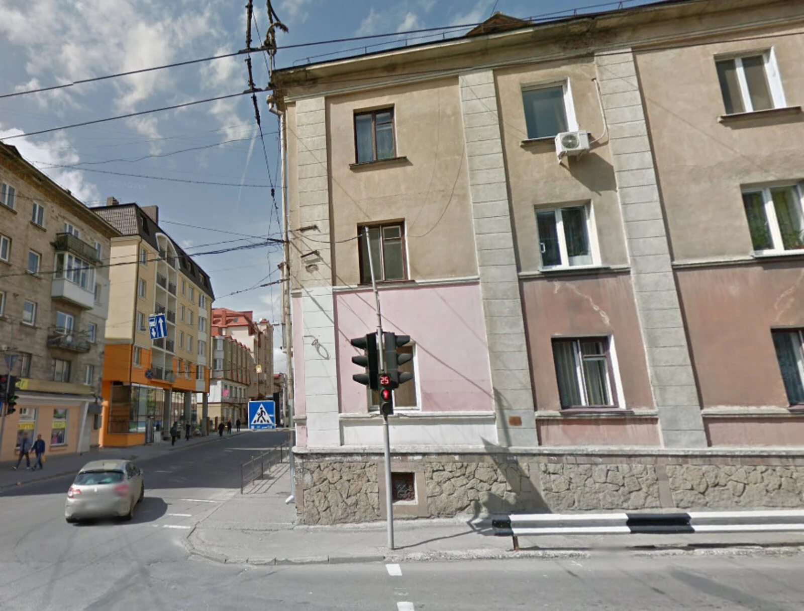 Apartments for sale. 3 rooms, 50 m², 1st floor/3 floors. Khmelnytskoho B. vul., Ternopil. 