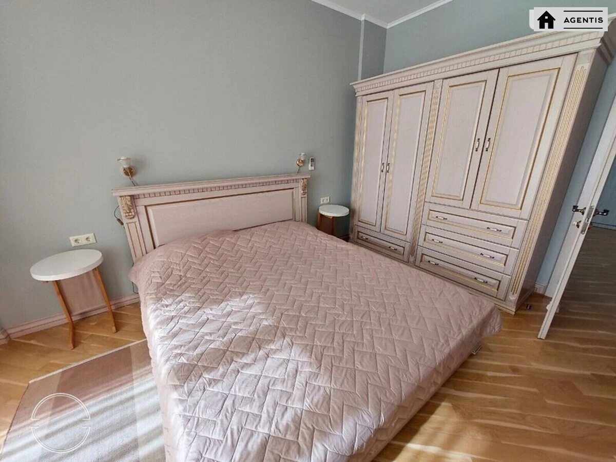 Apartment for rent. 3 rooms, 131 m², 8th floor/10 floors. Andriya Verkhohlyada vul. Mykhayla Drahomirova, Kyiv. 