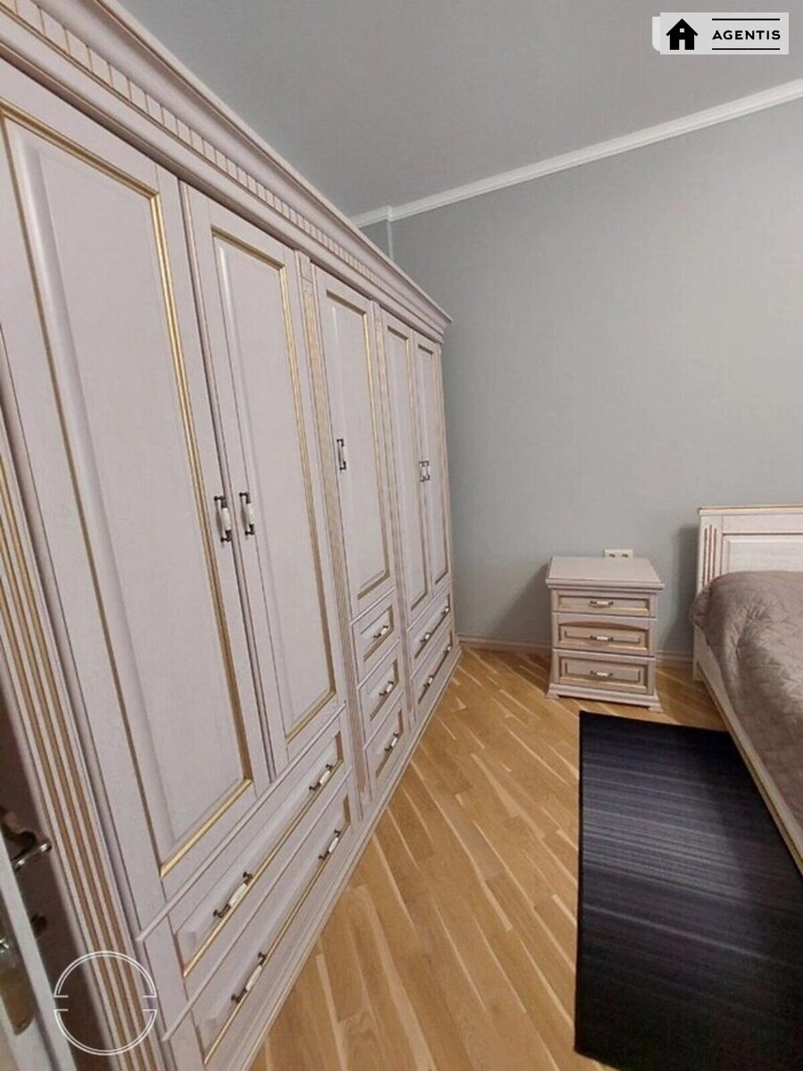 Apartment for rent. 3 rooms, 131 m², 8th floor/10 floors. Andriya Verkhohlyada vul. Mykhayla Drahomirova, Kyiv. 