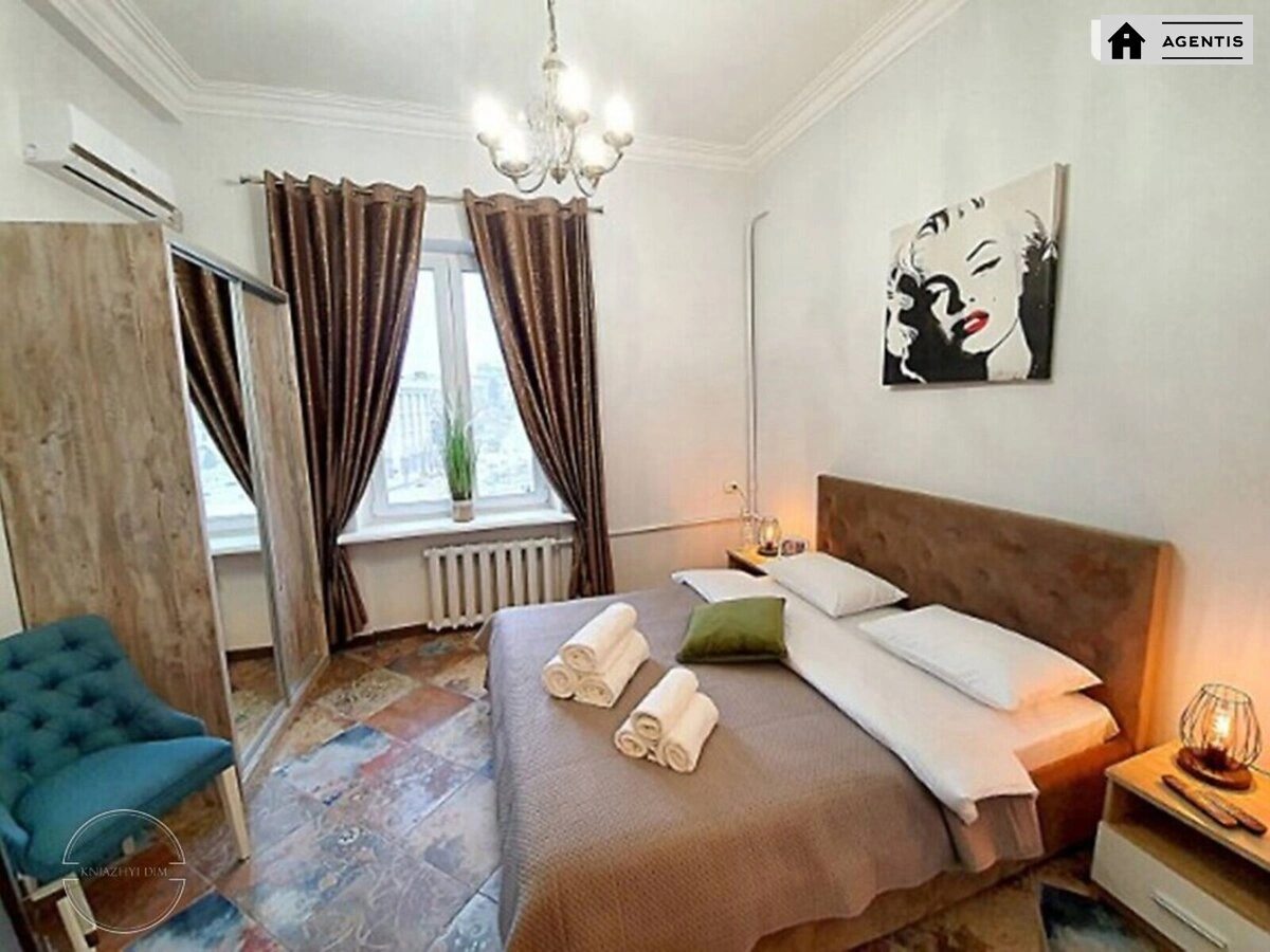 Сдам квартиру. 3 rooms, 75 m², 6th floor/8 floors. 1, Софійська пл., Киев. 
