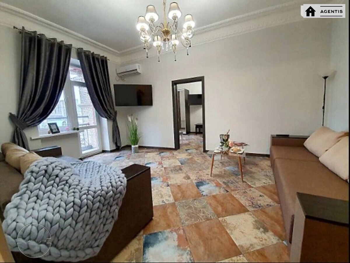 Здам квартиру. 3 rooms, 75 m², 6th floor/8 floors. 1, Софійська пл., Київ. 