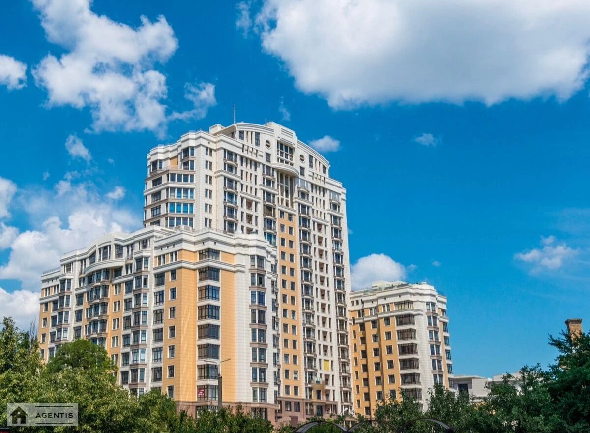 Apartment for rent. 3 rooms, 165 m², 10th floor/11 floors. 9, Mykhayla Hrushevskoho vul., Kyiv. 