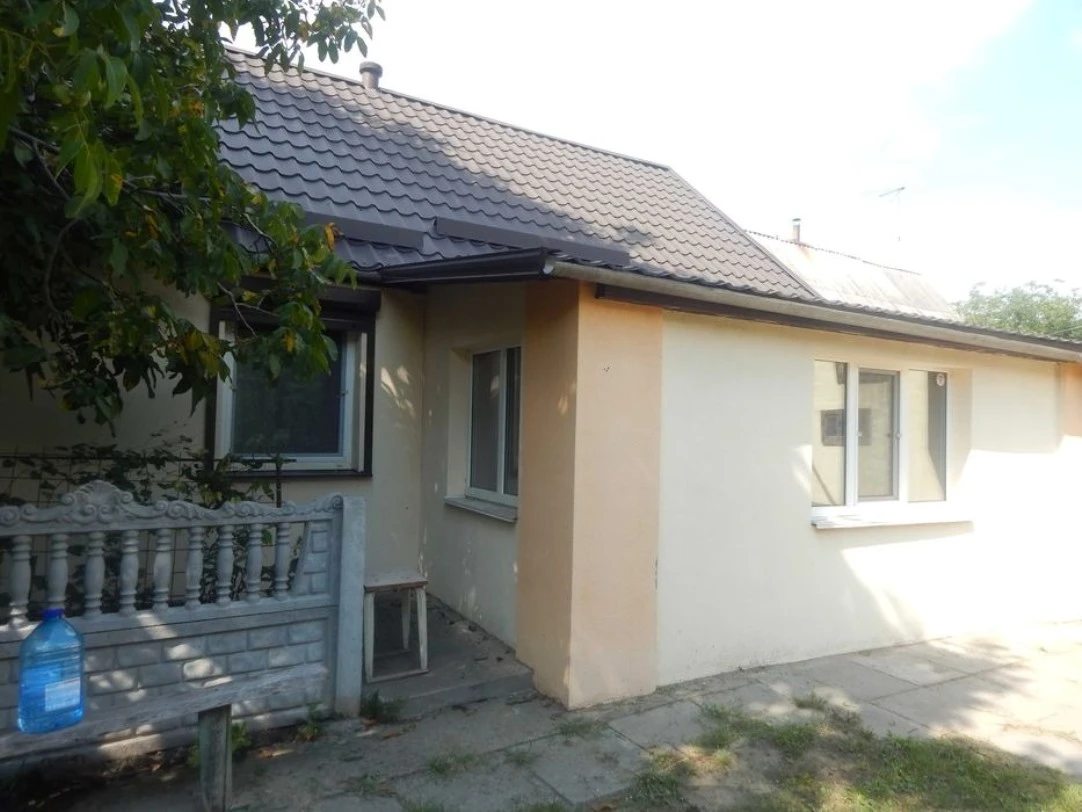 House for sale. 4 rooms, 120 m², 1 floor. Matviyikha. 