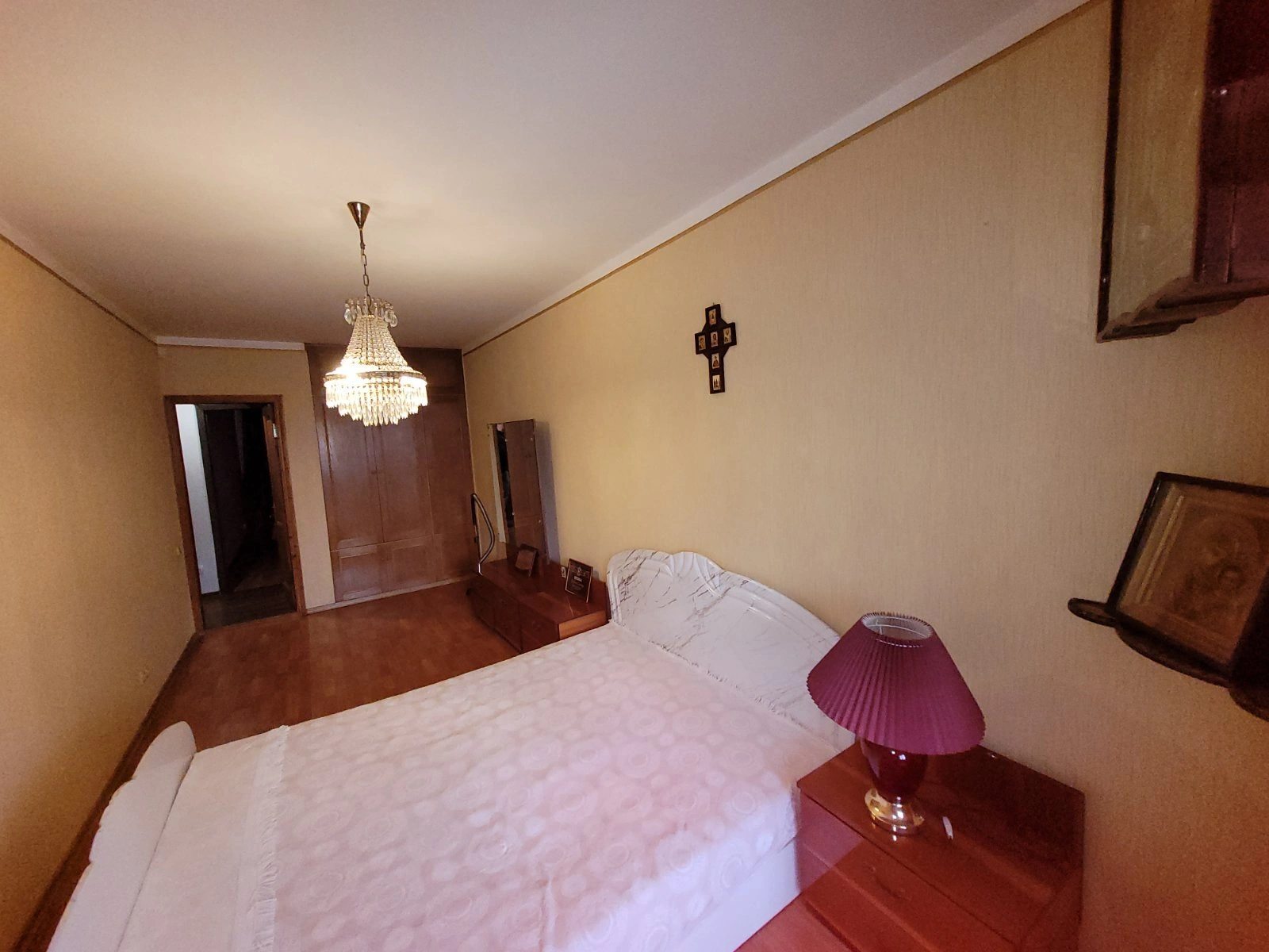 Apartments for sale 3 rooms, 694 m², 1st fl./5 floors. 27, Lyustdorfskaya Doroha , Odesa. 