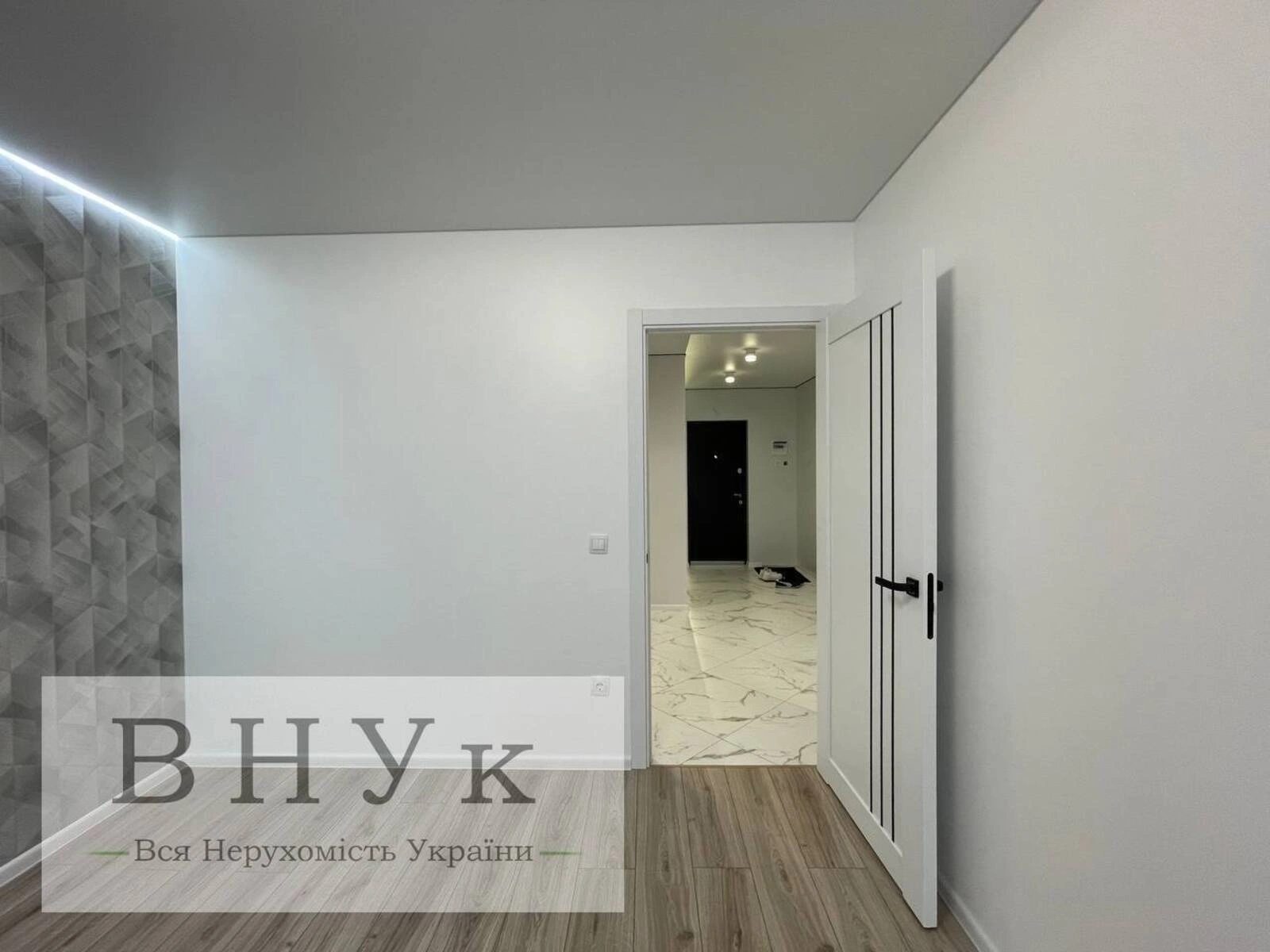 Apartments for sale 2 rooms, 57 m², 5th fl./11 floors. Kyyivska vul., Ternopil. 