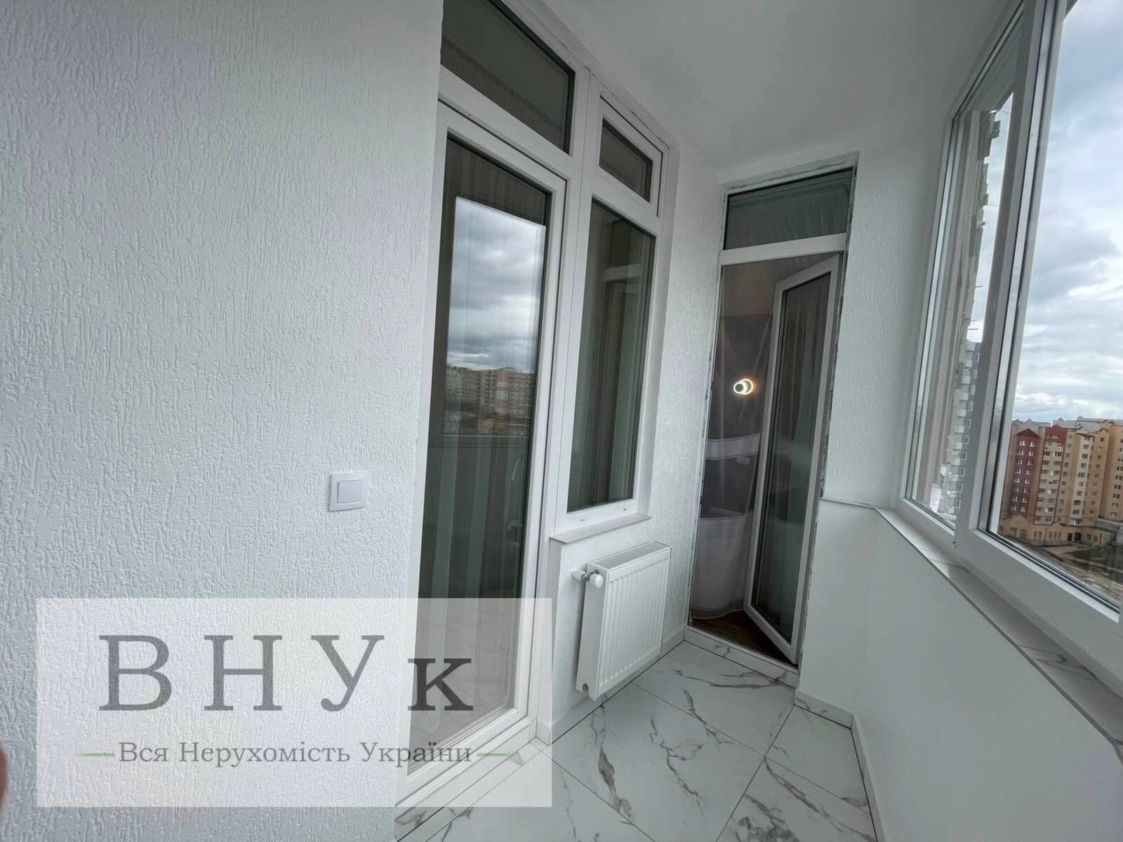 Apartments for sale 2 rooms, 57 m², 5th fl./11 floors. Kyyivska vul., Ternopil. 