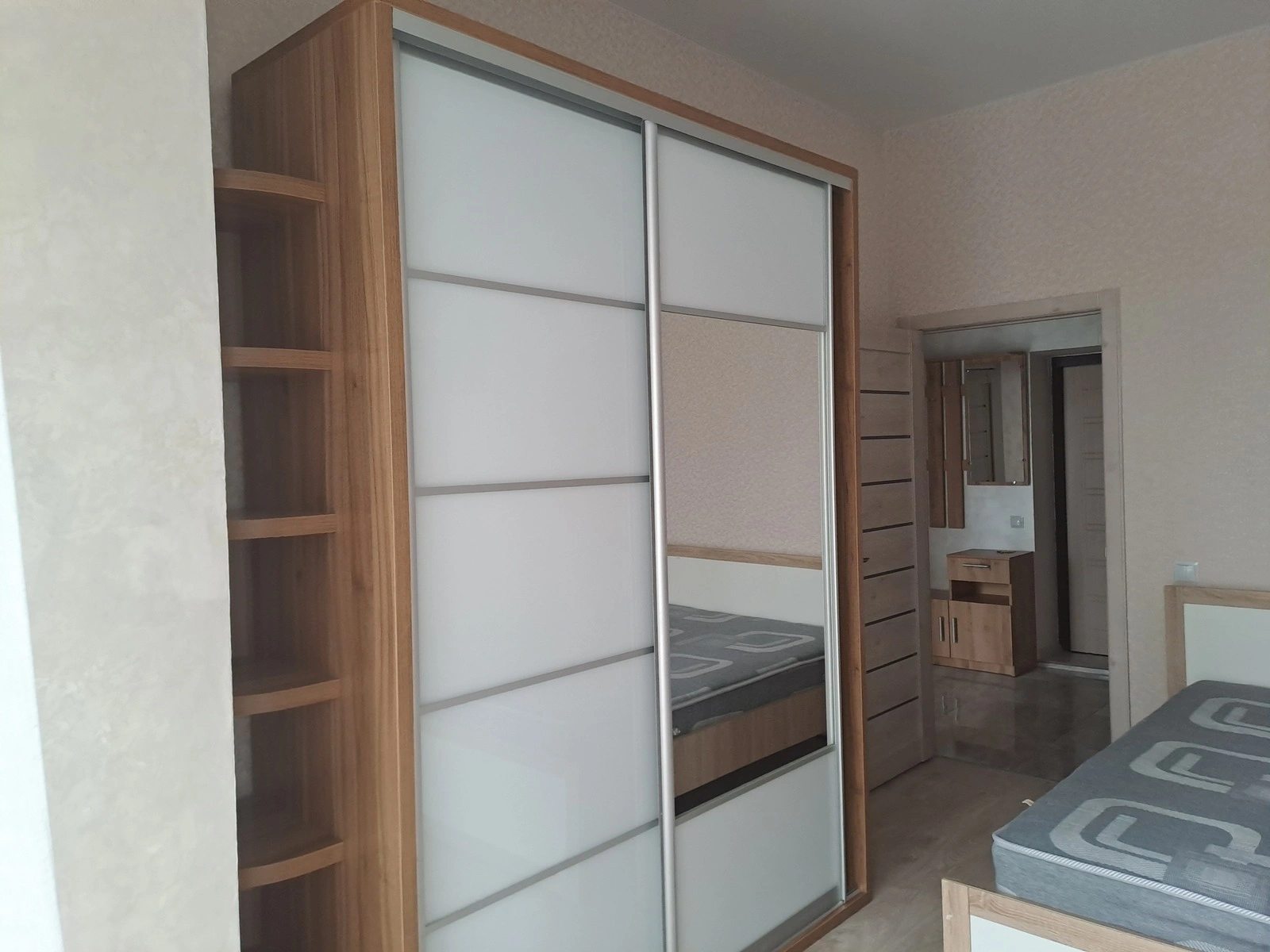 Apartment for rent. 1 room, 37 m², 1st floor/9 floors. 26, Voyakiv dyviziyi Halychyna vul., Ternopil. 