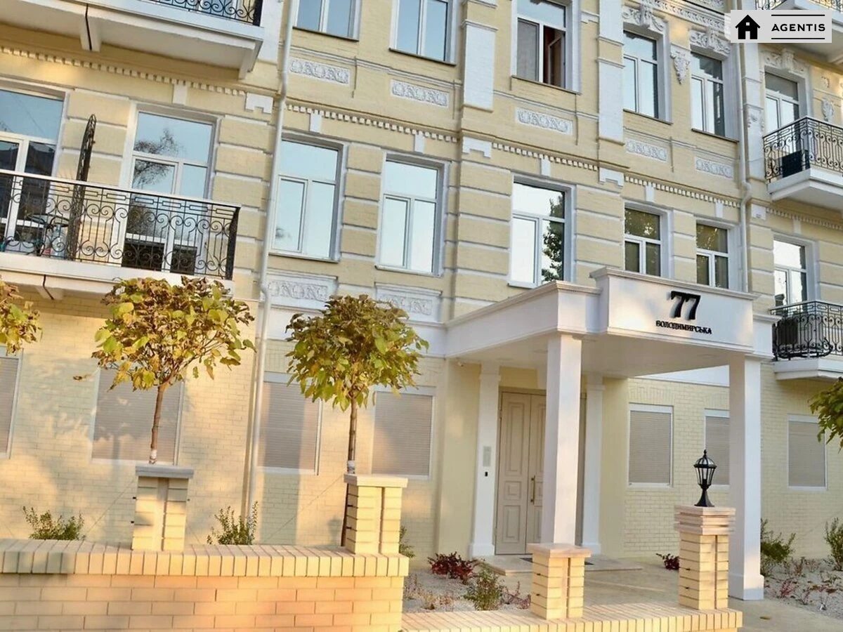 Apartment for rent. 1 room, 61 m², 4th floor/4 floors. 77, Volodymyrska 77, Kyiv. 