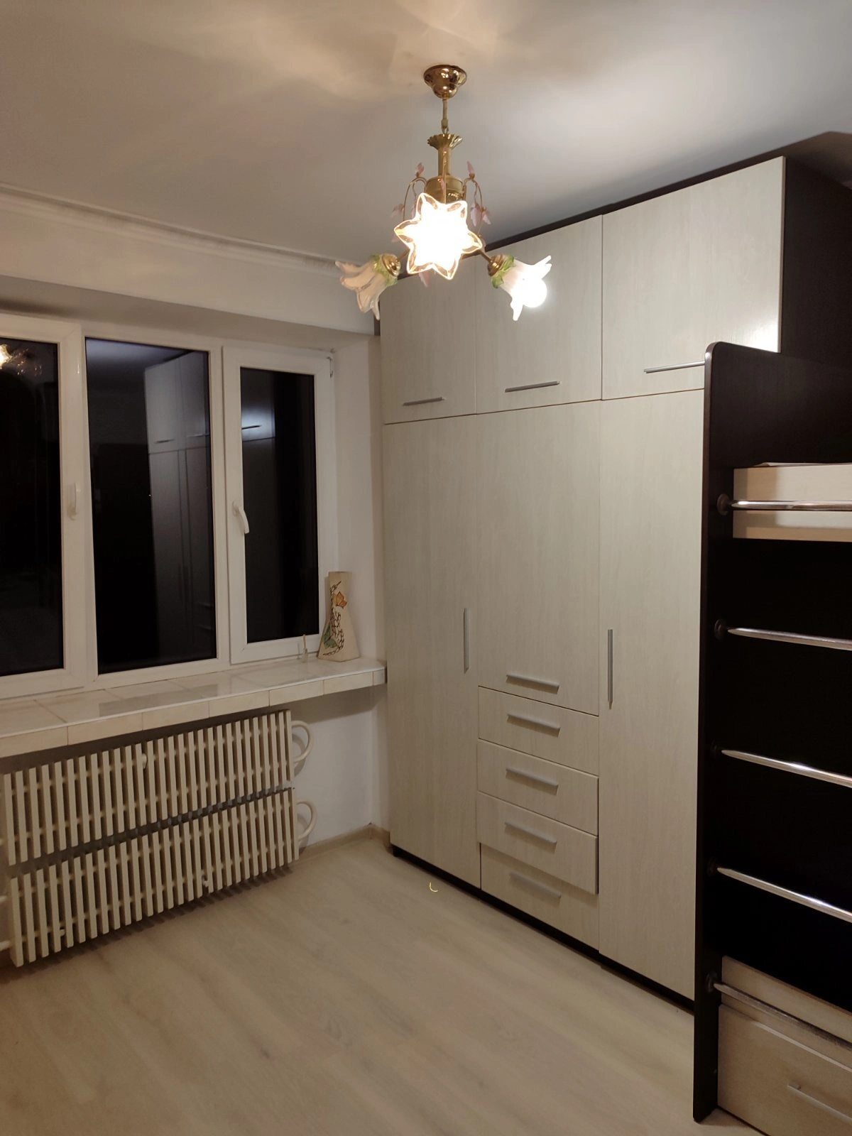 Здам кімнату на тривалий період. 1 room, 18 m², 4th floor/5 floors. Бам, Тернопіль. 