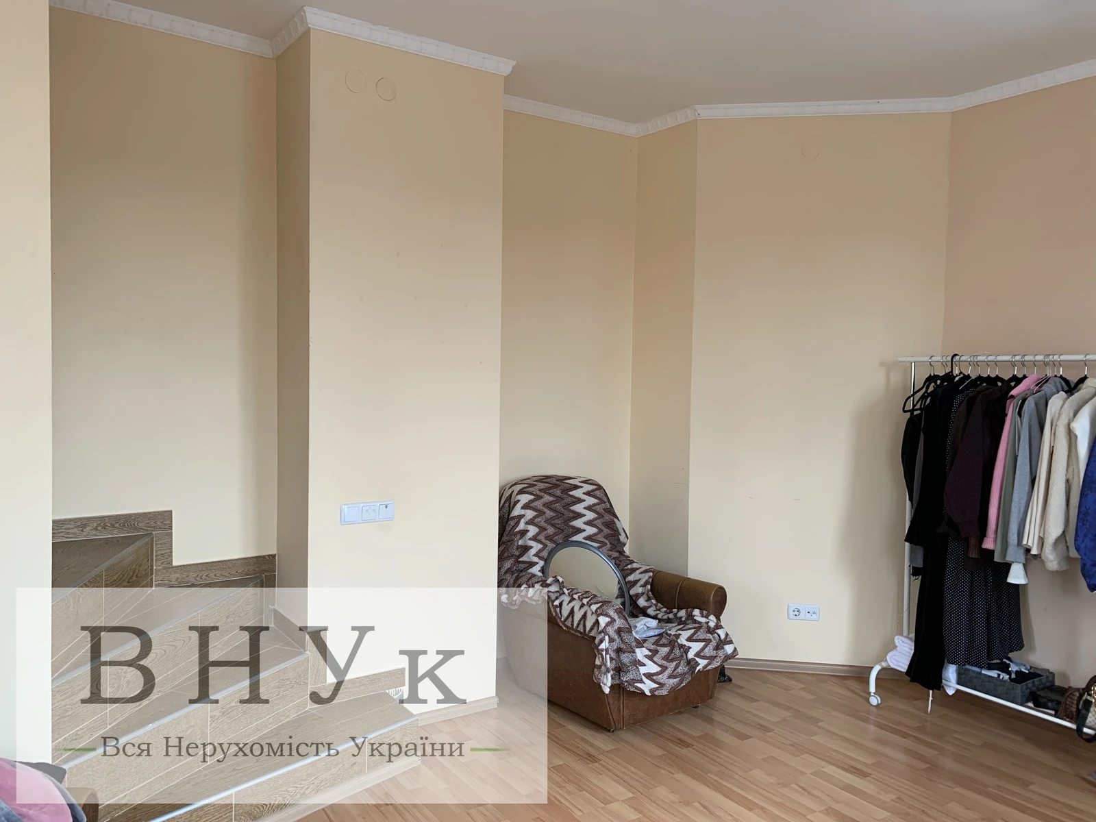 Apartments for sale 4 rooms, 104 m², 1st fl./11 floors. Tsehelnyy prov., Ternopil. 