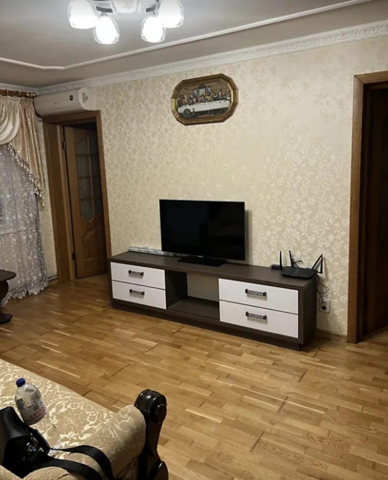 Apartments for sale. 4 rooms, 59 m², 1st floor/5 floors. Druzhba, Ternopil. 