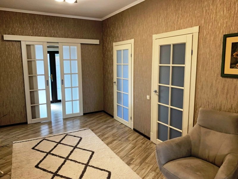 Продажа дома. 4 rooms, 203 m², 1 floor. 11, Зарічна, Макаров. 