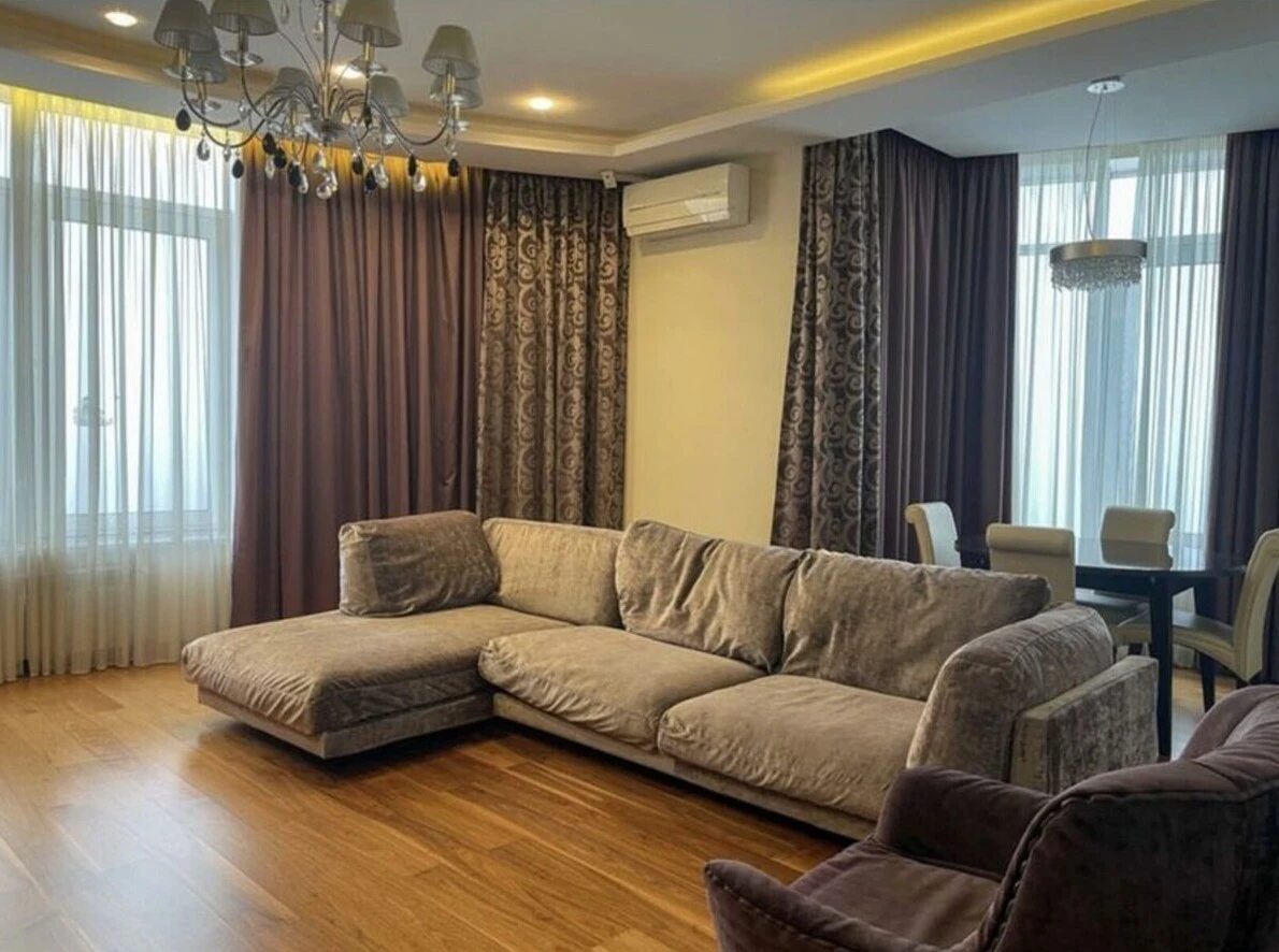 Apartment for rent. 4 rooms, 165 m², 23 floor/24 floors. Henerala Shapovala vul. Mekhanizatoriv, Kyiv. 
