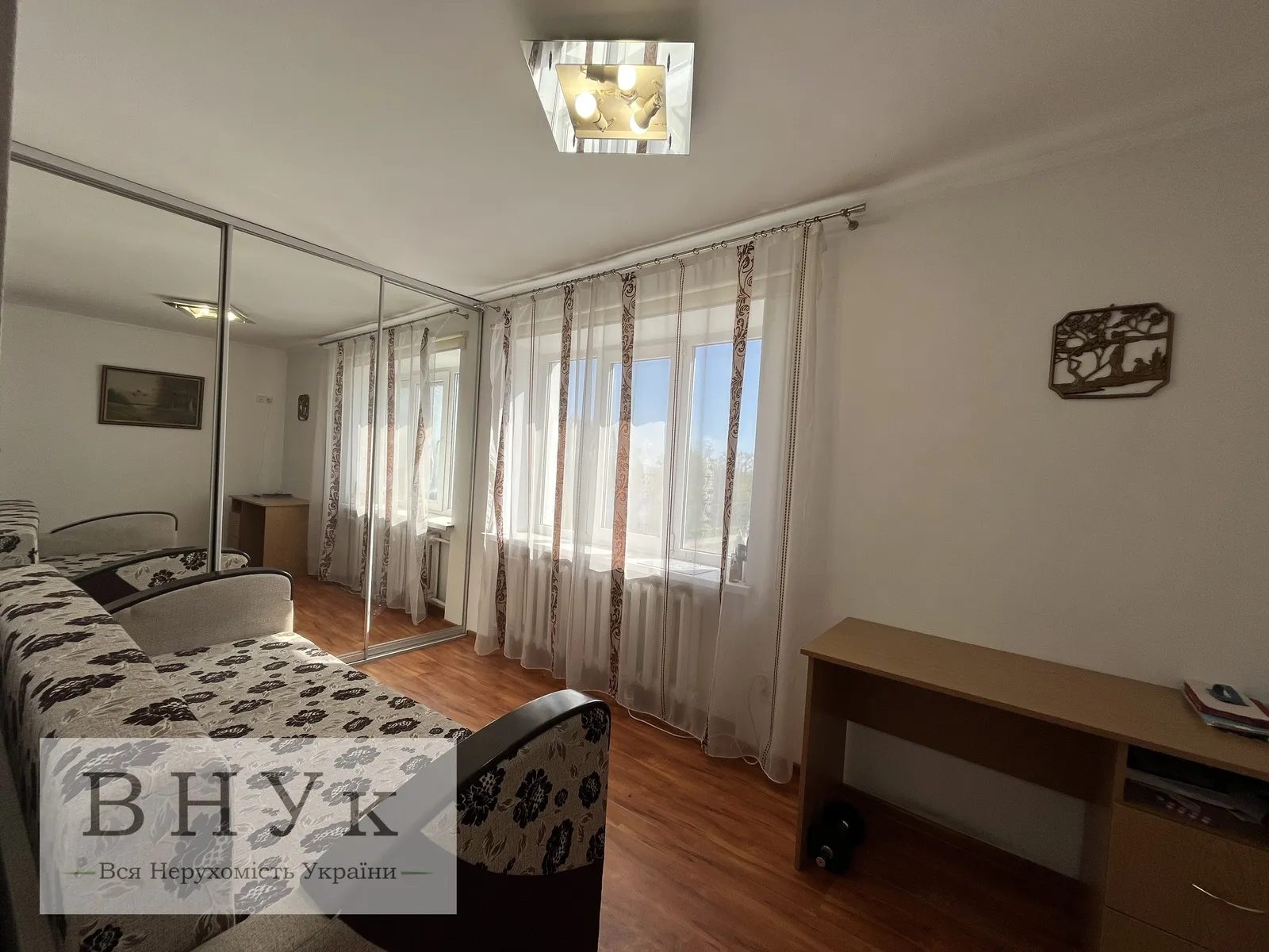 Apartments for sale. 2 rooms, 41 m², 3rd floor/5 floors. Myru vul., Ternopil. 