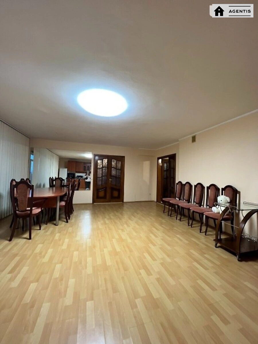 Apartment for rent. 3 rooms, 190 m², 19 floor/19 floors. 140, Antonovycha vul. Horkoho, Kyiv. 