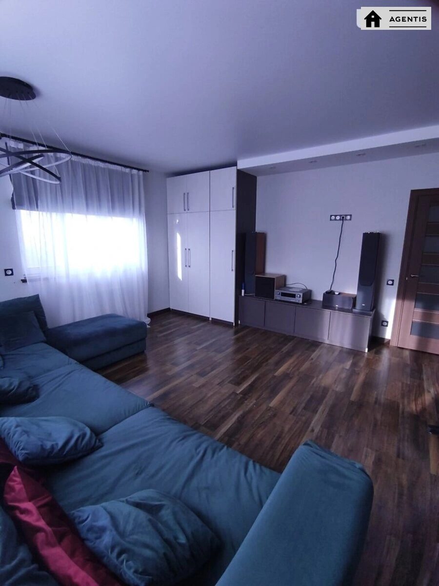 Здам квартиру. 2 rooms, 70 m², 3rd floor/13 floors. 38, Драгоманова 38, Київ. 