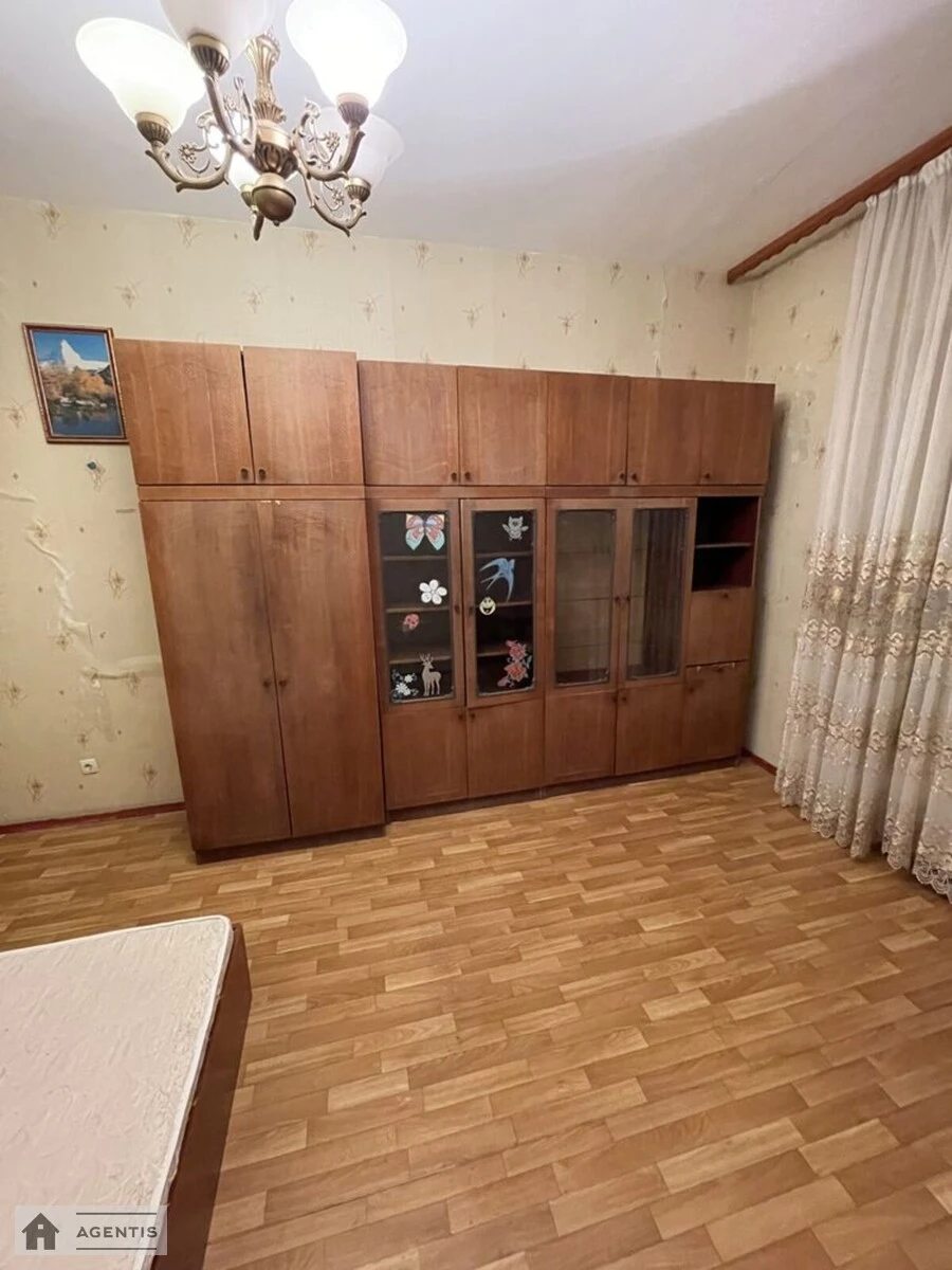 Здам квартиру. 3 rooms, 90 m², 4th floor/16 floors. Бударіна , Чайка. 