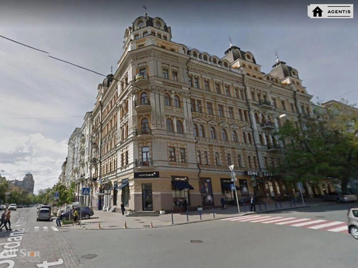 Apartment for rent. 5 rooms, 340 m², 6th floor/8 floors. 30, Bohdana Khmelnytskoho vul., Kyiv. 