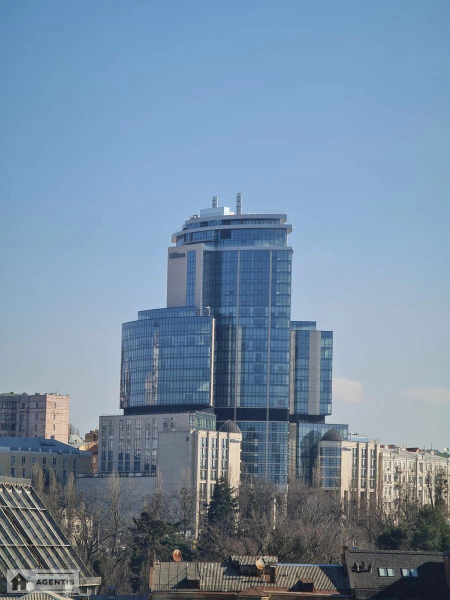Сдам квартиру. 3 rooms, 100 m², 11 floor/31 floors. 118, Жилянская 118, Киев. 