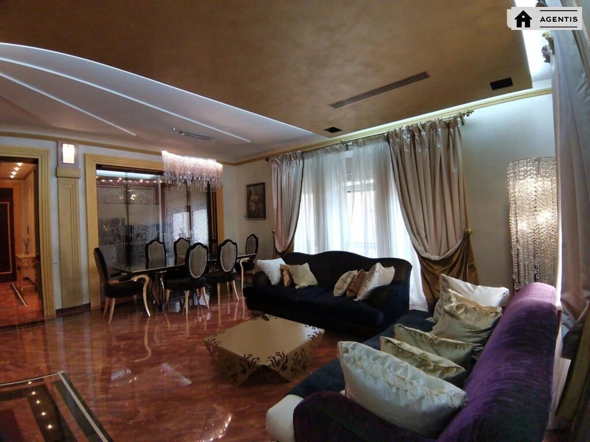 Apartment for rent. 4 rooms, 210 m², 4th floor/5 floors. 21, Vozdvyzhenska 21, Kyiv. 