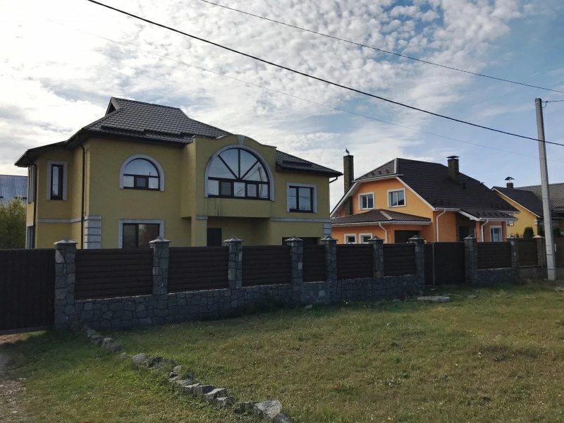 House for sale. 6 rooms, 240 m², 2 floors. Markhalivska, Markhalovka. 