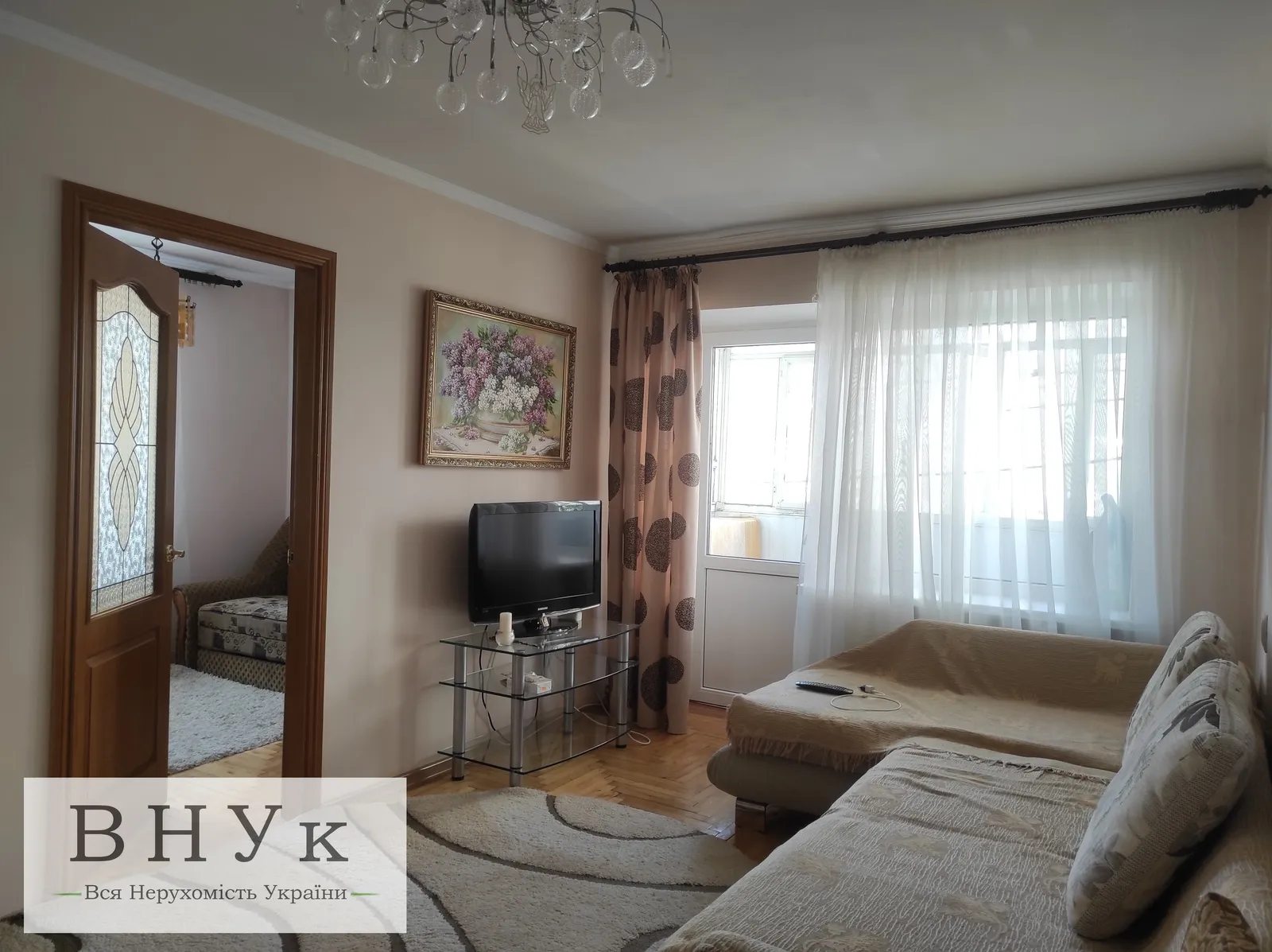 Apartments for sale. 3 rooms, 43 m², 2nd floor/2 floors. Kutkivtsi Zolotohirska vul., Ternopil. 