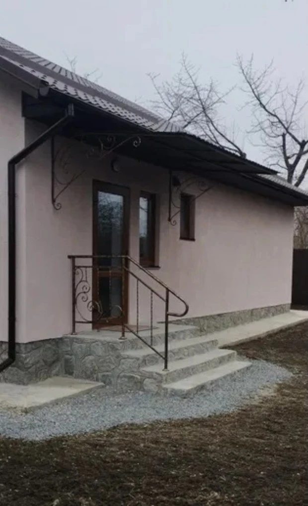Продажа дома. 3 rooms, 100 m², 1 floor. 455, Яблунева, Умань. 