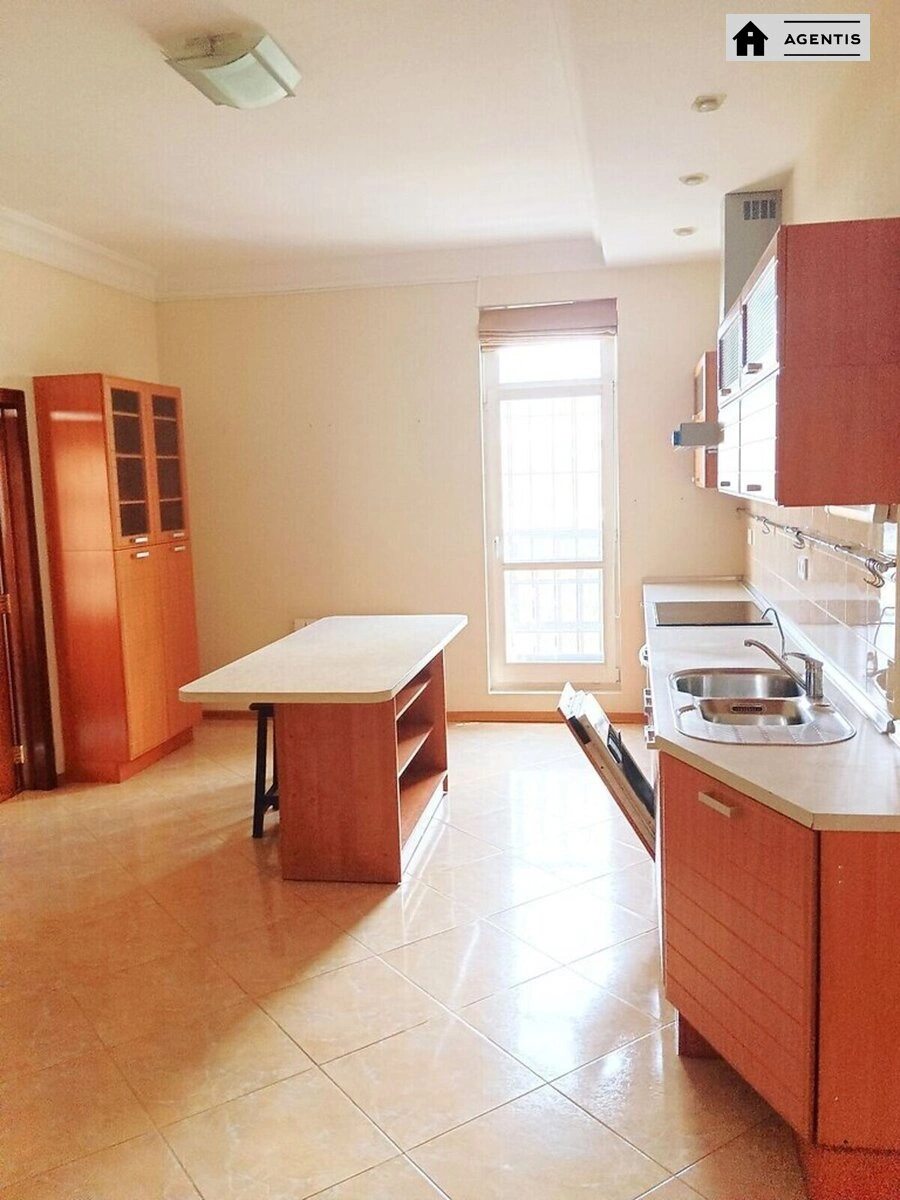 Apartment for rent. 4 rooms, 264 m², 8th floor/14 floors. 36, Bulvarno-Kudryavska vul. Vorovskoho, Kyiv. 