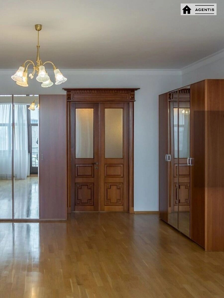 Сдам квартиру. 4 rooms, 220 m², 8th floor/12 floors. 14, Паторжинского 14, Киев. 