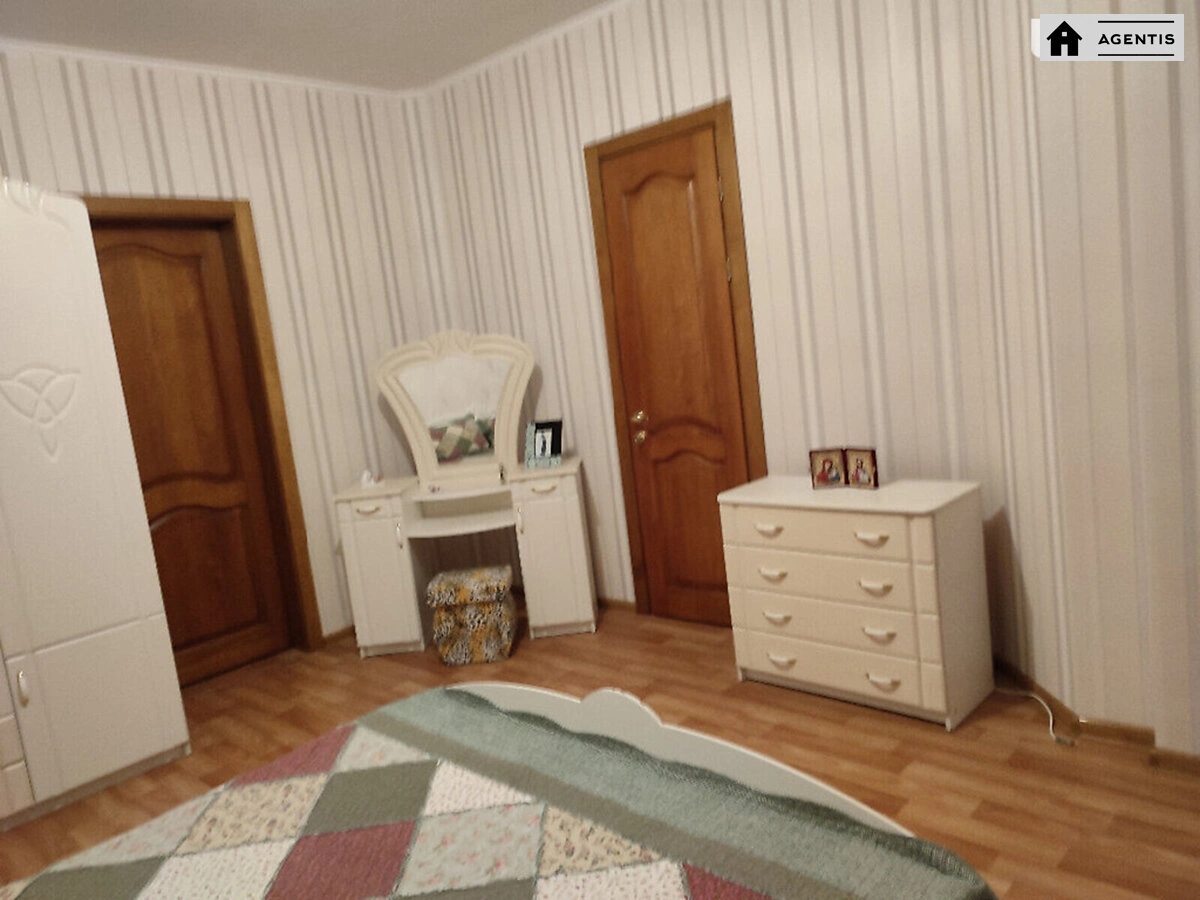 Apartment for rent. 4 rooms, 140 m², 4th floor/24 floors. 1, Sribnokilska 1, Kyiv. 