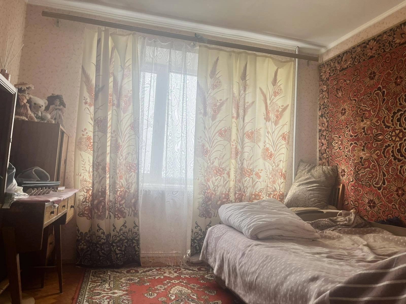 Продається 3-х кімнатна квартира вул. Степана Бандери 94