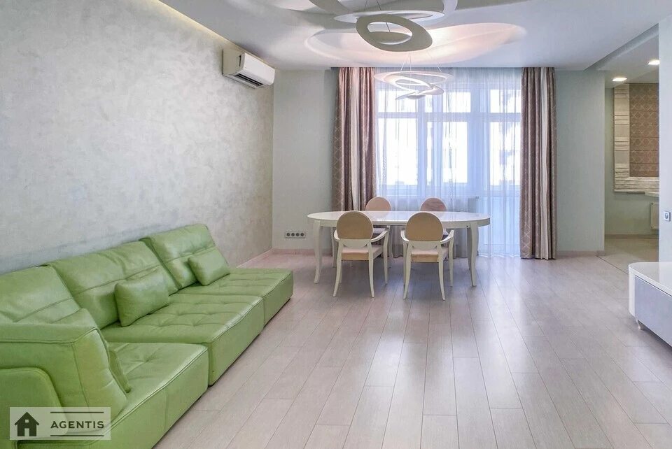 Apartment for rent. 5 rooms, 240 m², 17 floor/25 floors. 1, Mykilsko-Slobidska 1, Kyiv. 