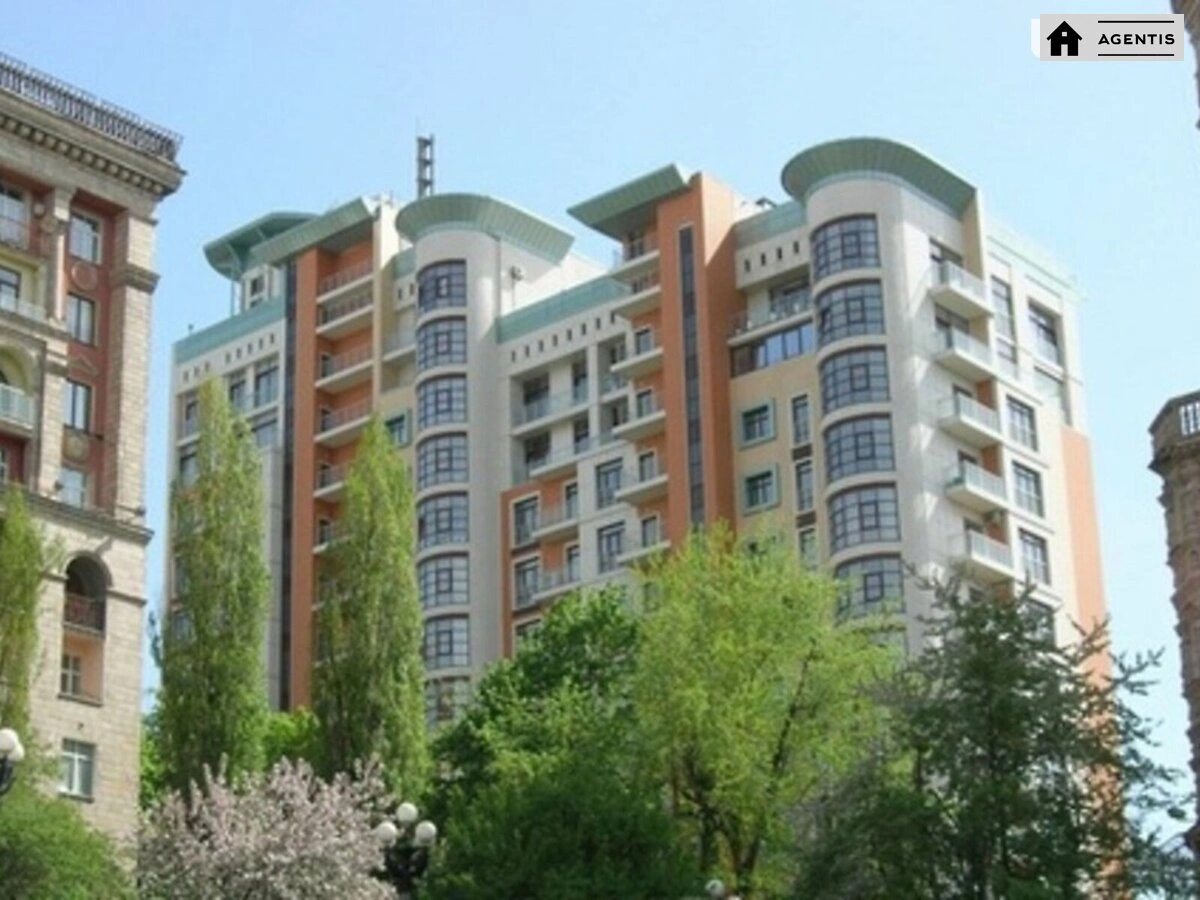 Сдам квартиру. 4 rooms, 200 m², 9th floor/14 floors. 27, Крещатик 27, Киев. 