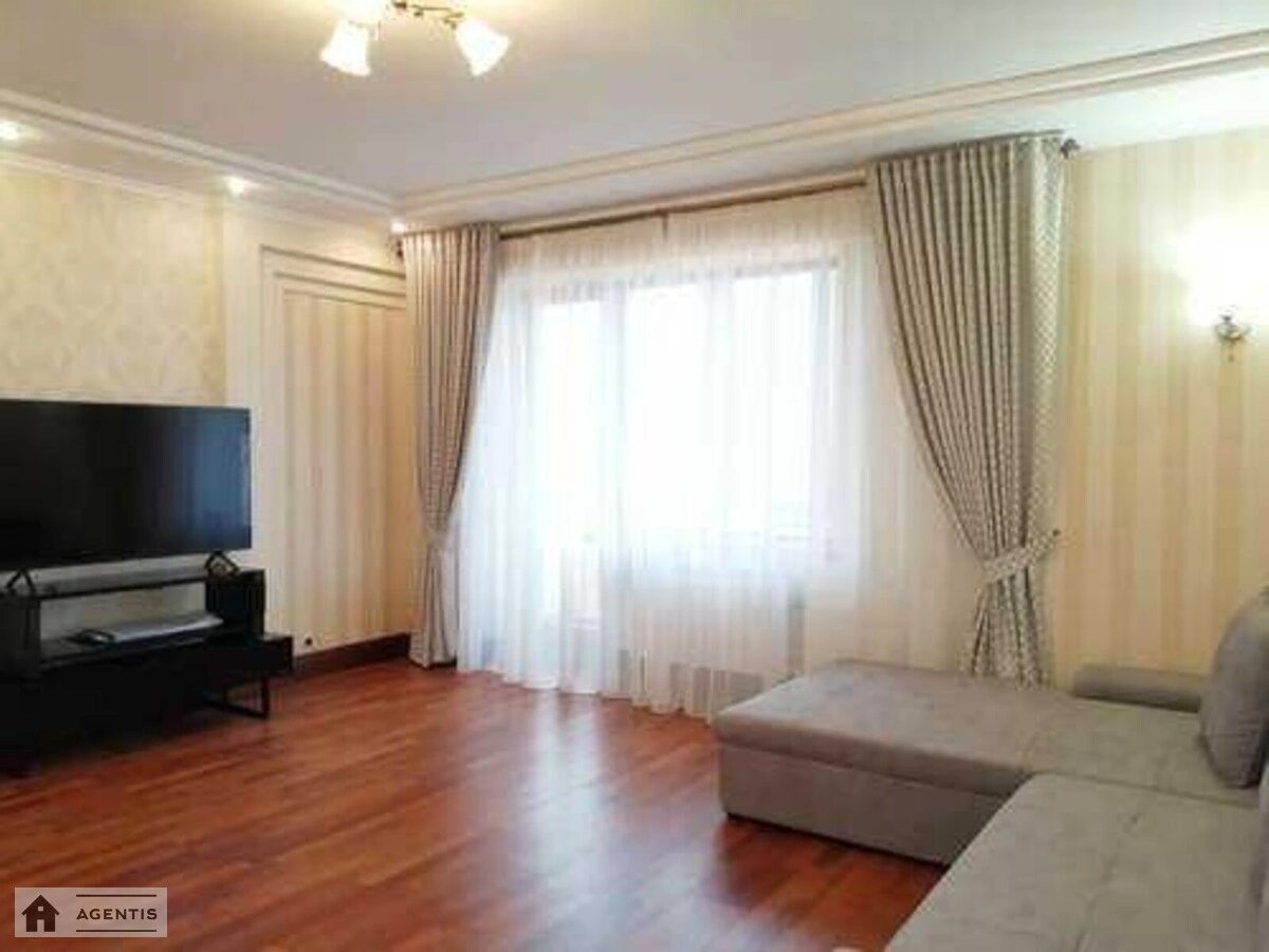 Apartment for rent. 5 rooms, 200 m², 6th floor/24 floors. 4, Staronavodnitcka 4, Kyiv. 