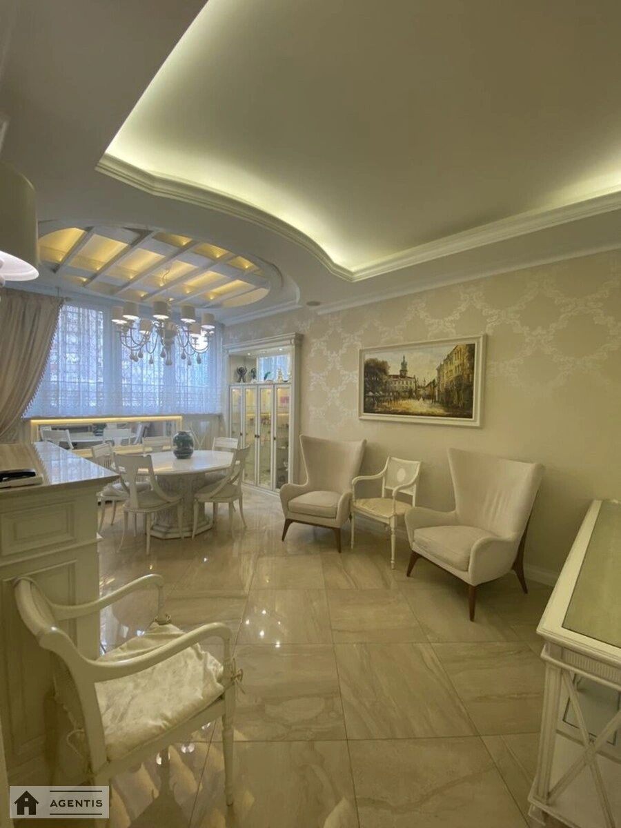 Apartment for rent. 3 rooms, 130 m², 6th floor/23 floors. 12, Andriya Verkhohlyada vul. Mykhayla Drahomirova, Kyiv. 