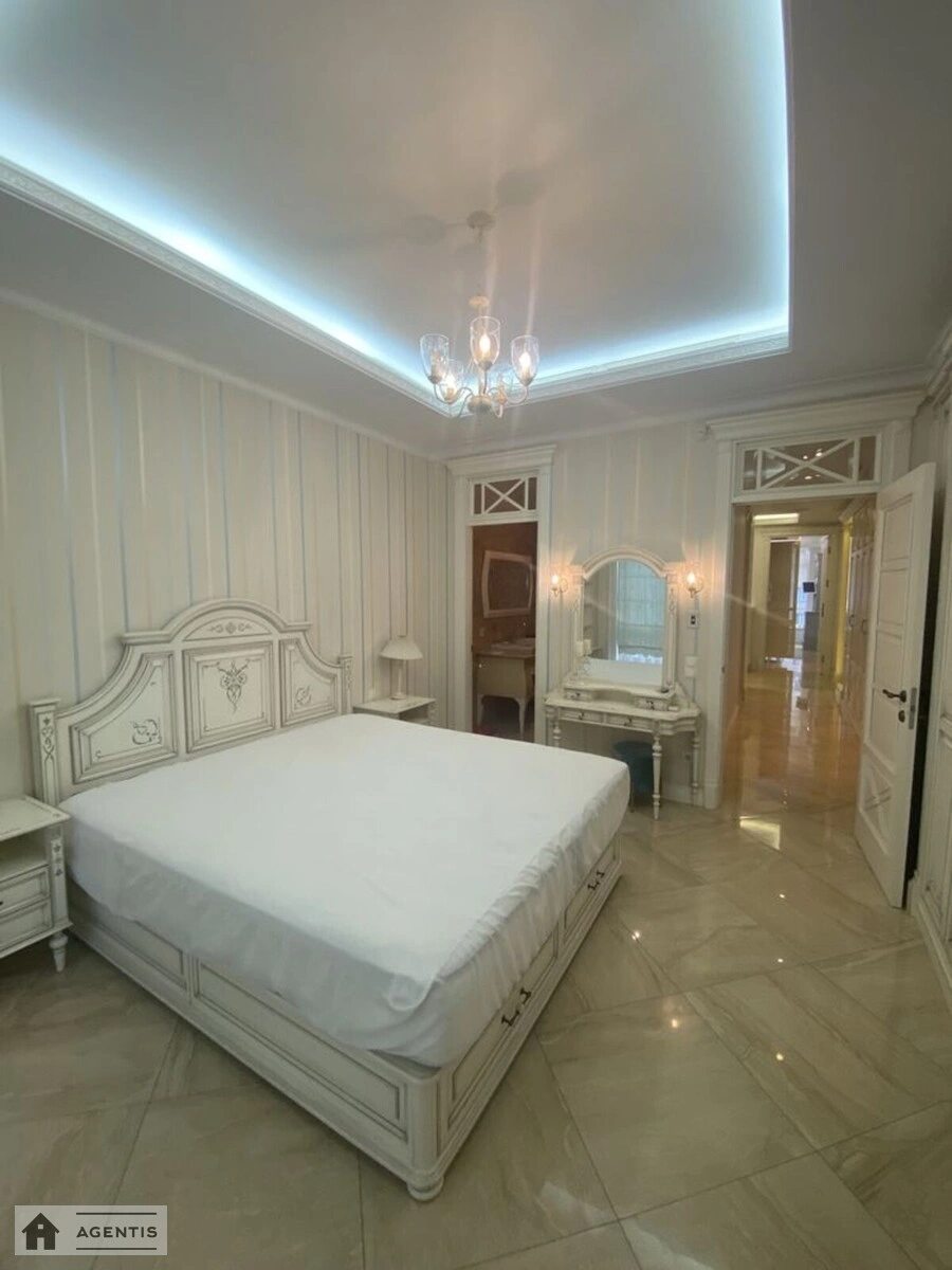 Apartment for rent. 3 rooms, 130 m², 6th floor/23 floors. 12, Andriya Verkhohlyada vul. Mykhayla Drahomirova, Kyiv. 