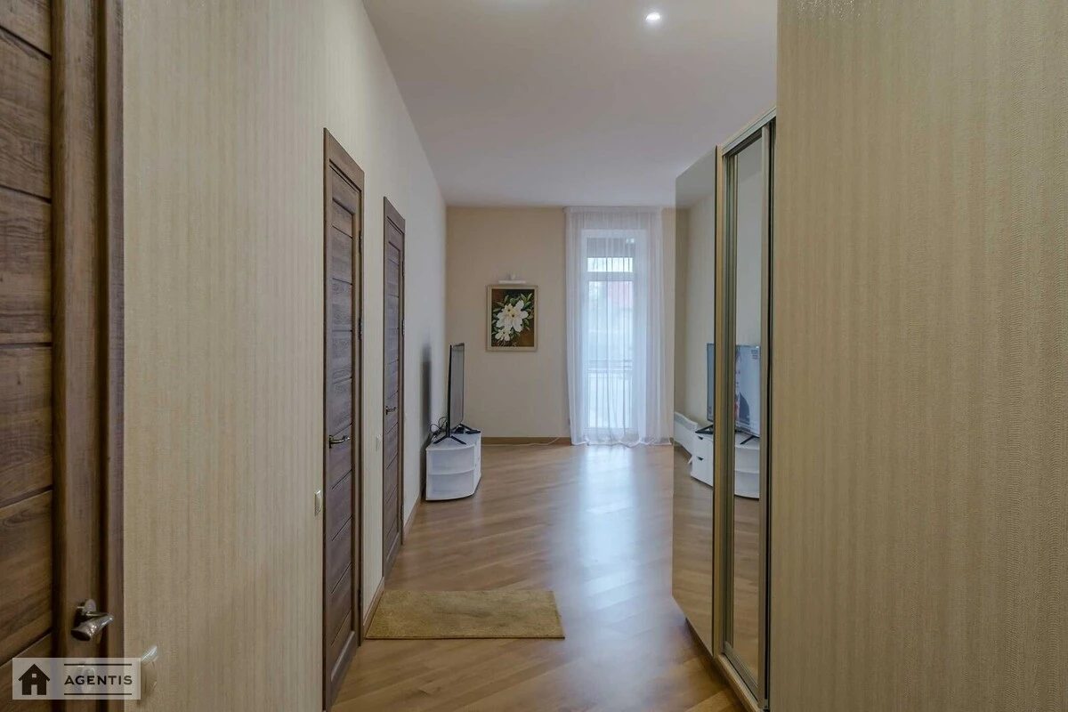 Apartment for rent. 3 rooms, 155 m², 2nd floor/7 floors. 8, Protasiv YAr 8, Kyiv. 