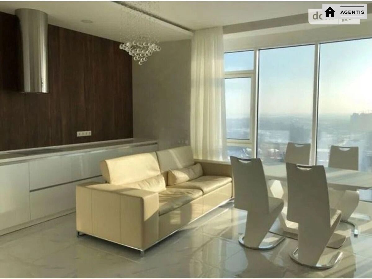 Apartment for rent. 2 rooms, 70 m², 14 floor/24 floors. 12, Buslivska 12, Kyiv. 