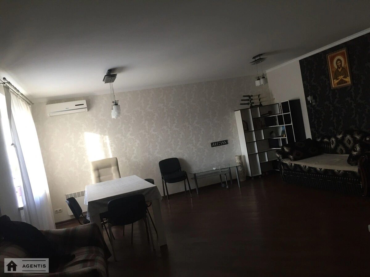 Apartment for rent. 2 rooms, 82 m², 1st floor/9 floors. 12, Parkova vul., Prolysky. 