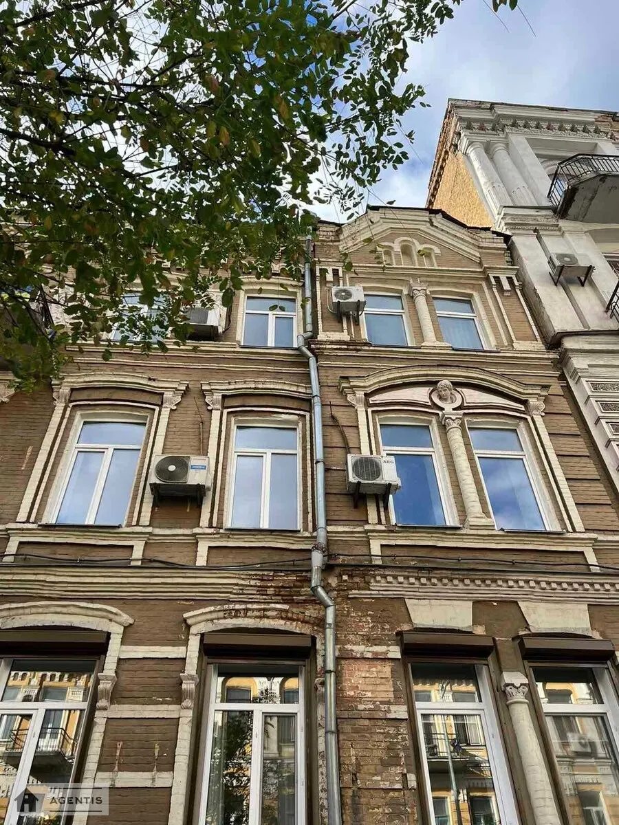 Apartment for rent. 2 rooms, 90 m², 2nd floor/3 floors. 10, Yevhena Chykalenka vul. Pushkinska, Kyiv. 